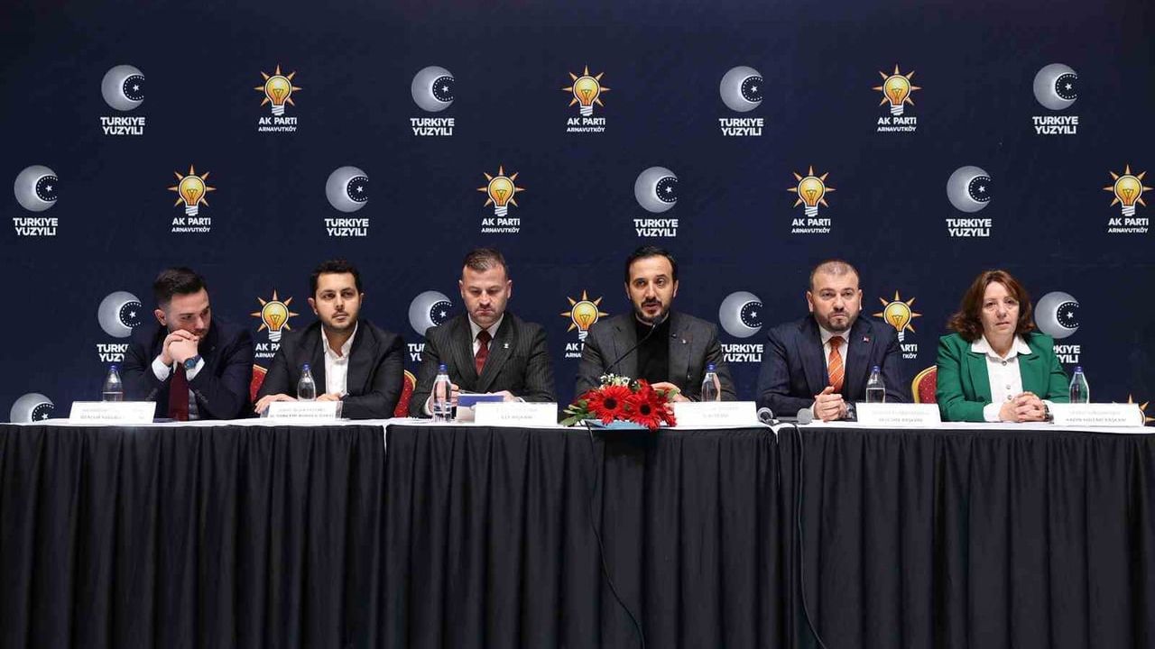 CHP Üyeleri AK Parti'ye Katıldı