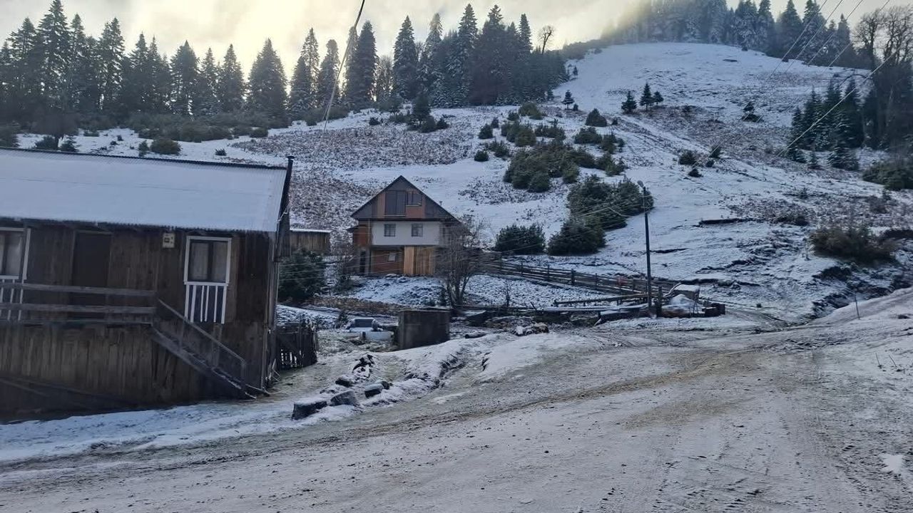 Çiğdem Yaylası Kış Beyazına Büründü