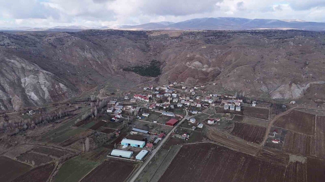Çukurbelen Köyü'nde Fidan Dikme Gelenekleri
