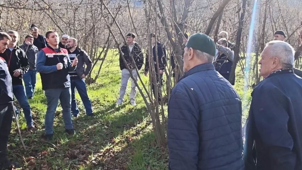 Çukurören Köyünde Çiftçilere Eğitim Semineri Düzenlendi