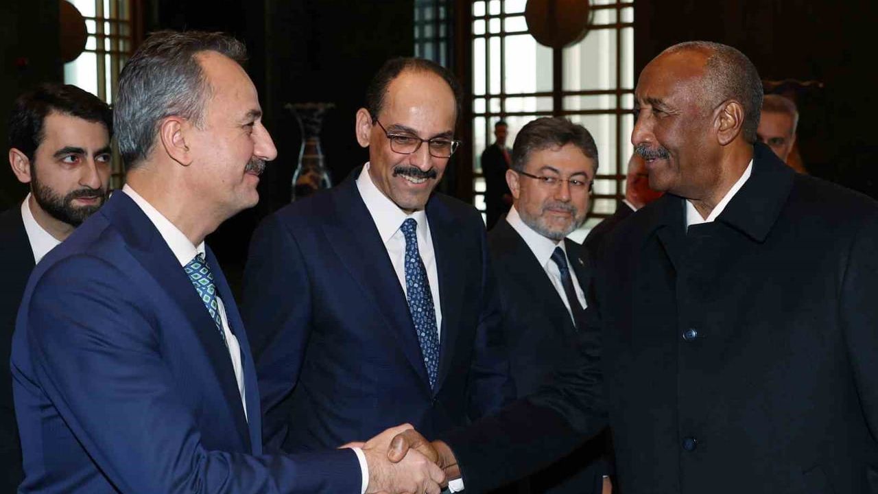 Cumhurbaşkanı Erdoğan Sudan Egemenlik Konseyi Başkanı el Burhan'ı Ağırladı