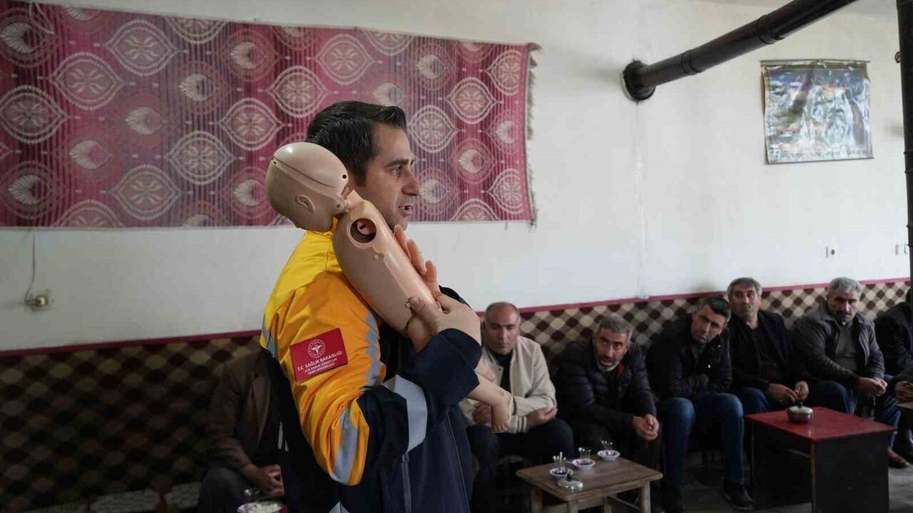 Dağ Köylerine İlk Yardım Eğitimleri Yaygınlaşıyor