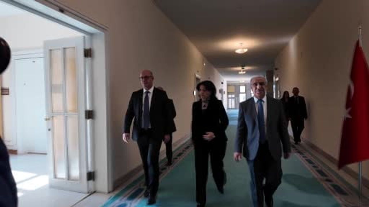 DEM Parti ve AK Parti Arasında Ziyaret Gerçekleşti