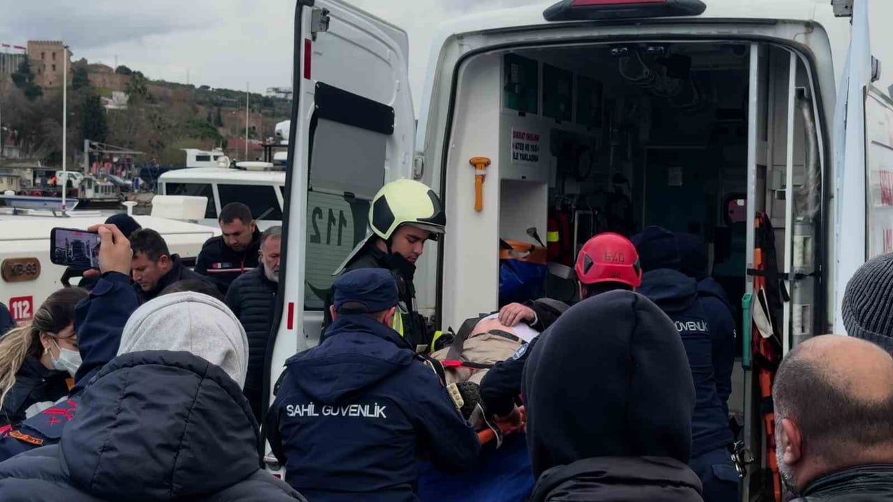 Denizde Çırpınan Vatandaş Kurtarıldı