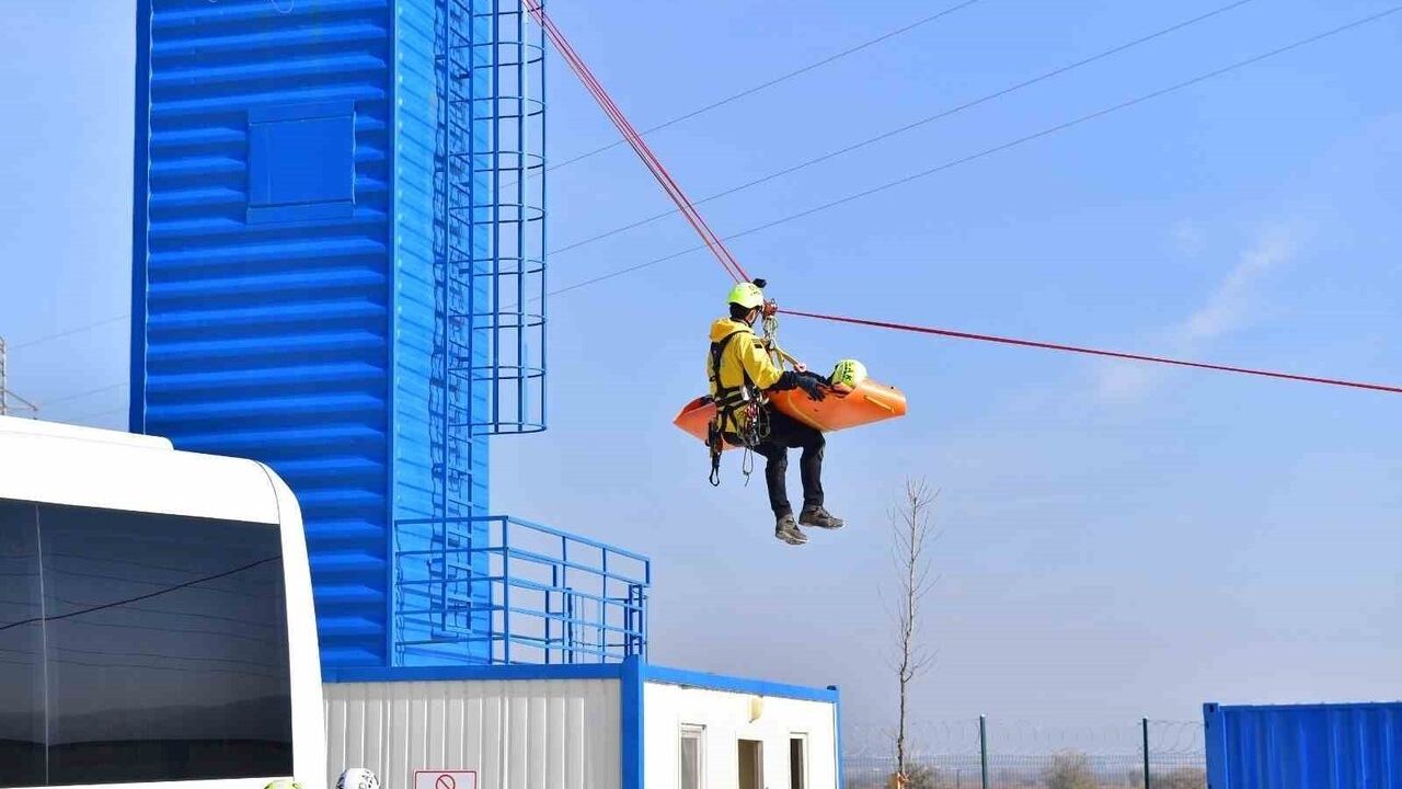 Denizli'de Afet Tatbikatı Gerçekleştirildi