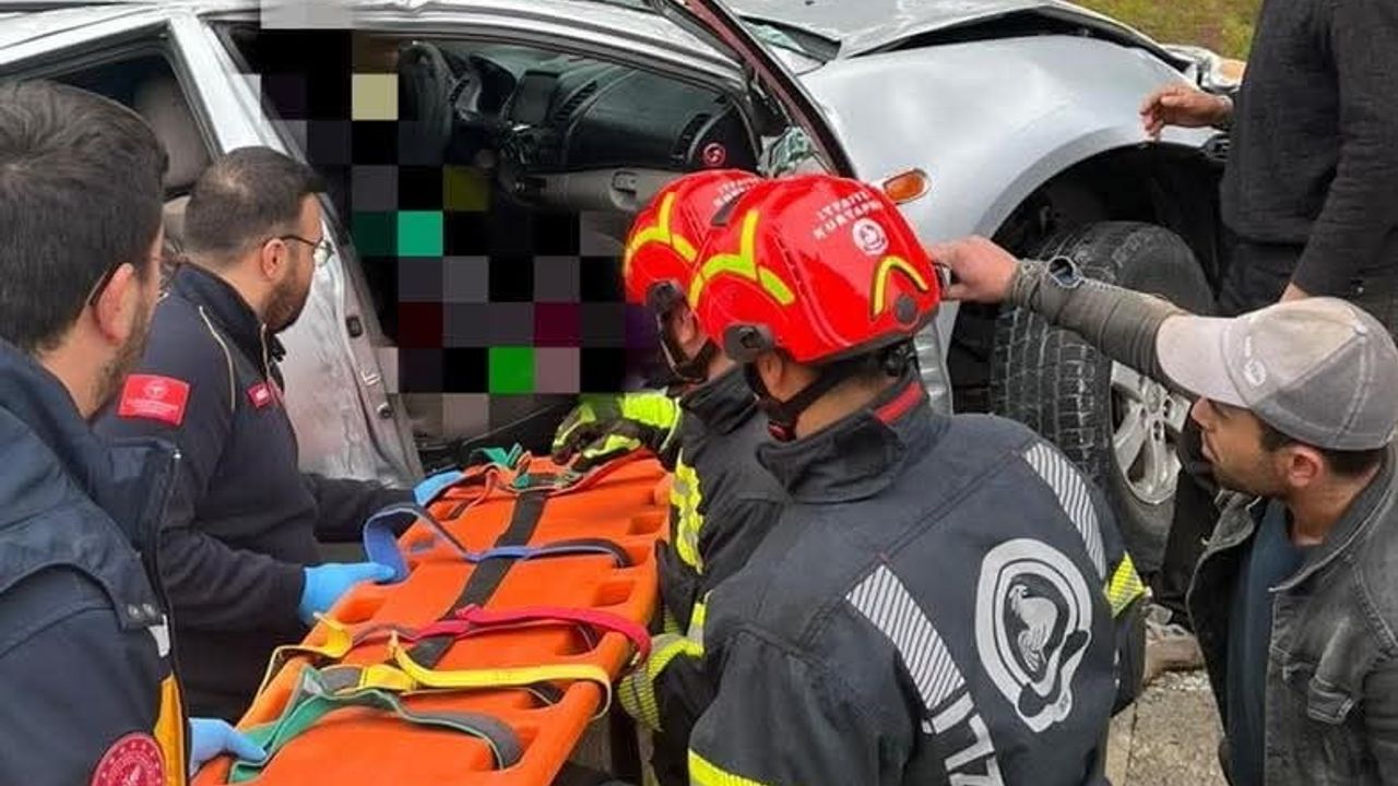 Denizli'de Trafik Kazası: 1 Ölü, 1 Yaralı