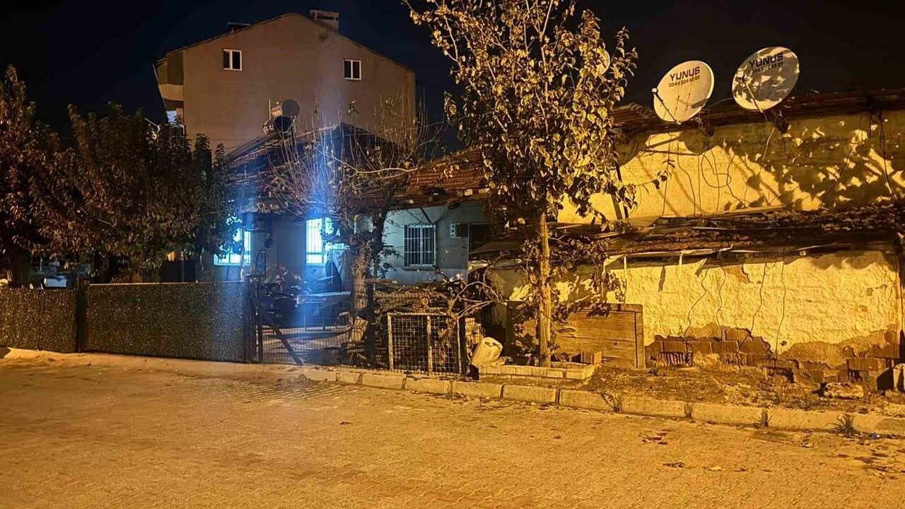 Denizli'de Tüfekle Oynarken Kız Arkadaşının Ölümüne Sebep Olan Liseli Tutuklandı