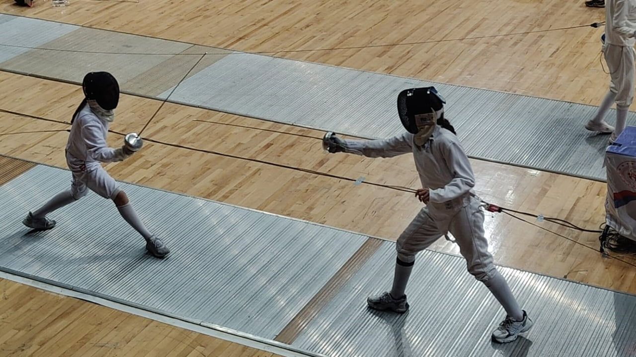 Denizli'nin Genç Eskrimcisi Meryem Koru'dan Büyük Başarı