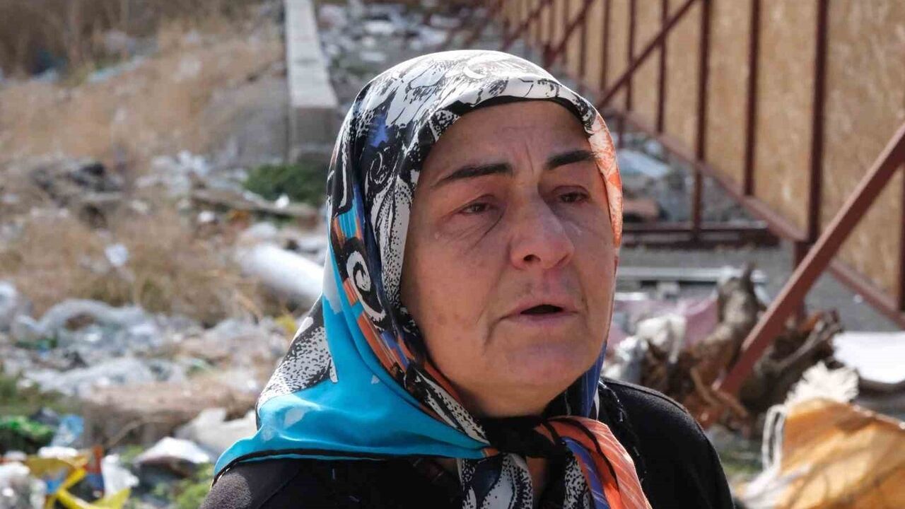 Depremde Ailesini Kaybeden Kadının Yürek Yakan Acısı