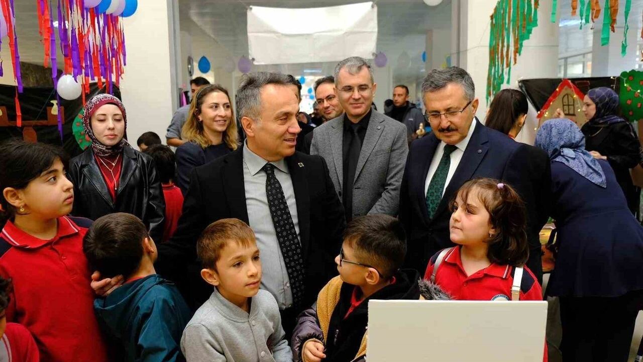 Dijital Masallar Öğrencilerle Buluştu