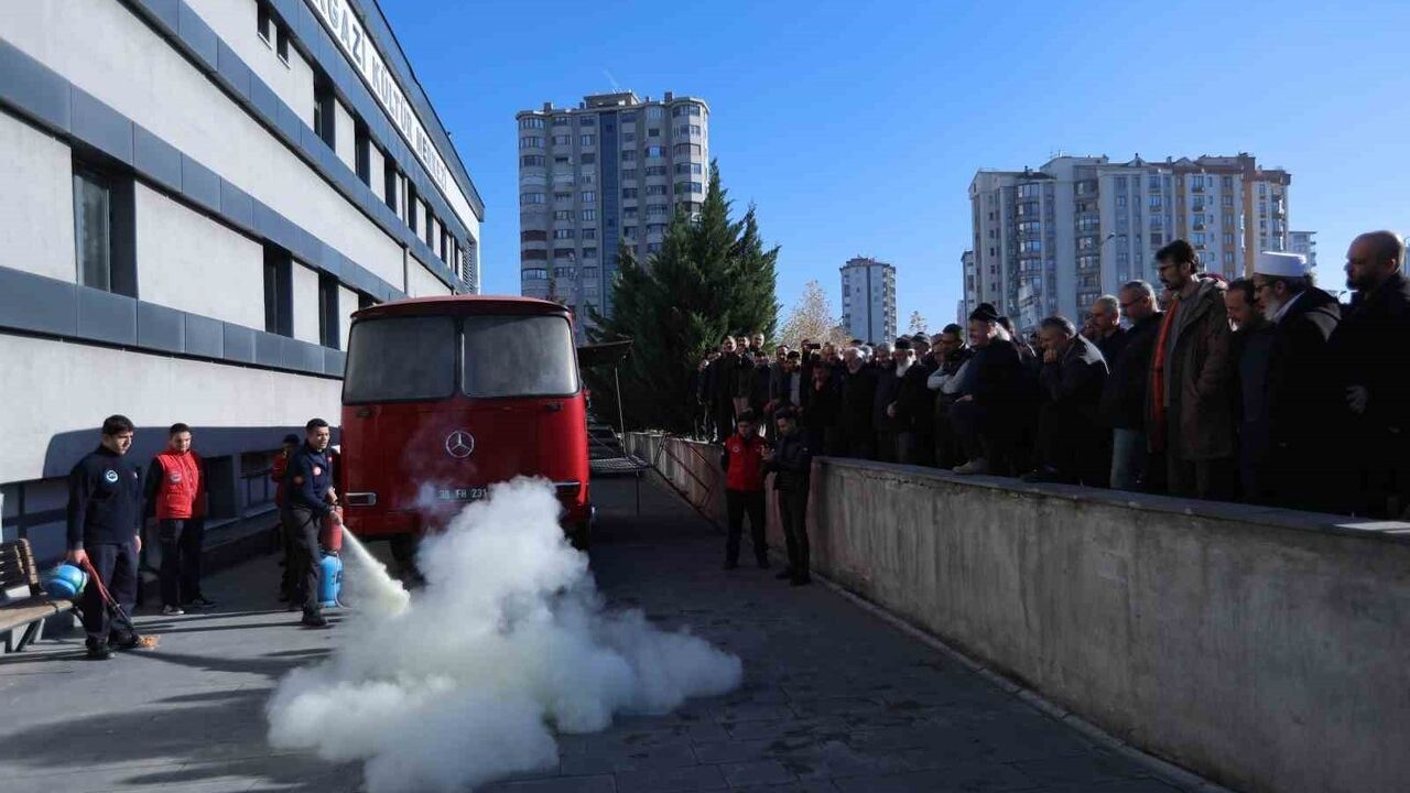 Din Görevlilerine Afet ve Yangın Eğitimi Verildi