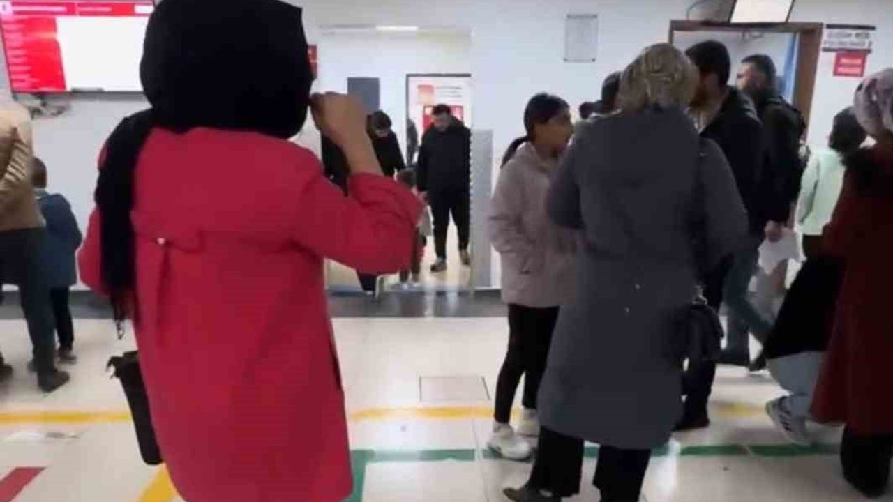 Diyarbakır'da Çocuk Acil Servisinde Yoğunluk Sorunları