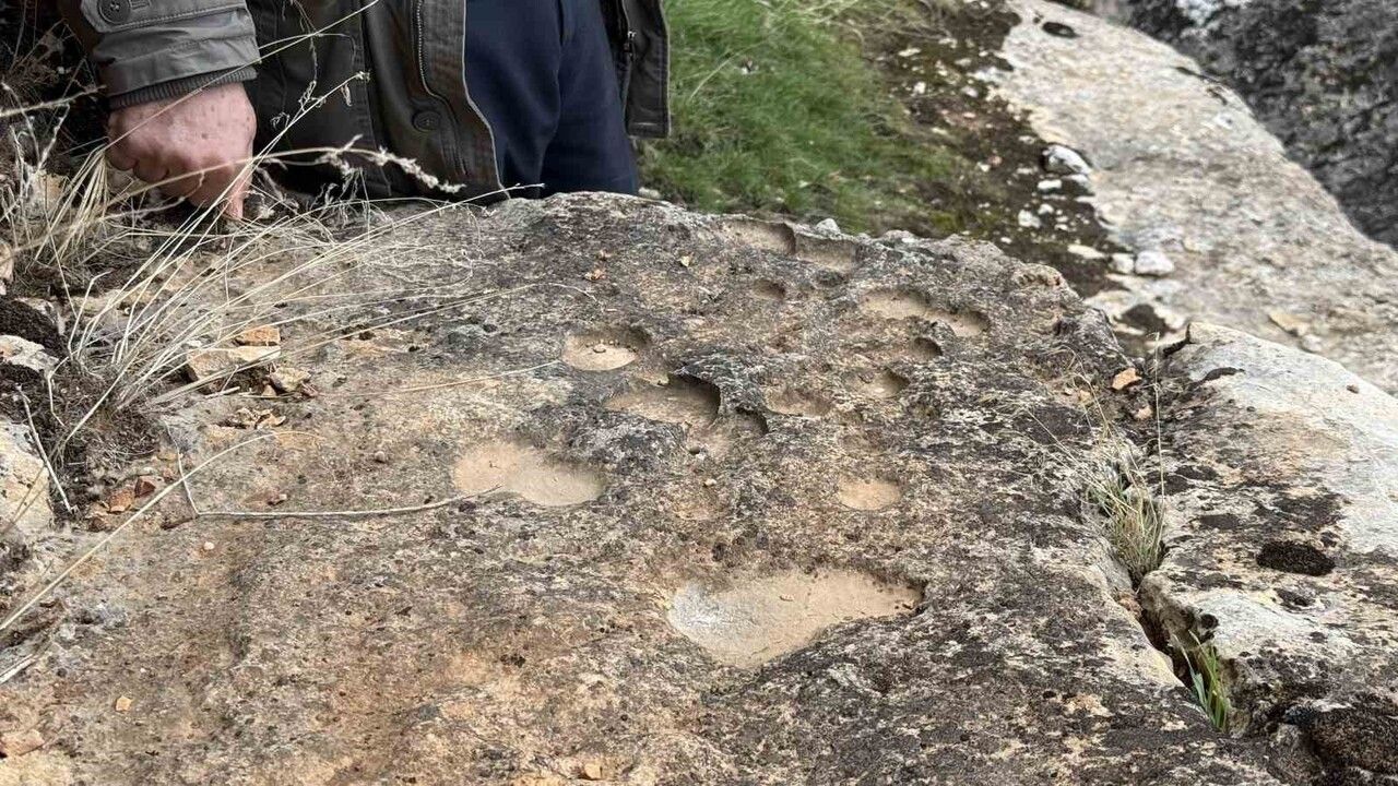 Diyarbakır'da Doğanın Eşsiz Güzelliği: Damla Lapyaları