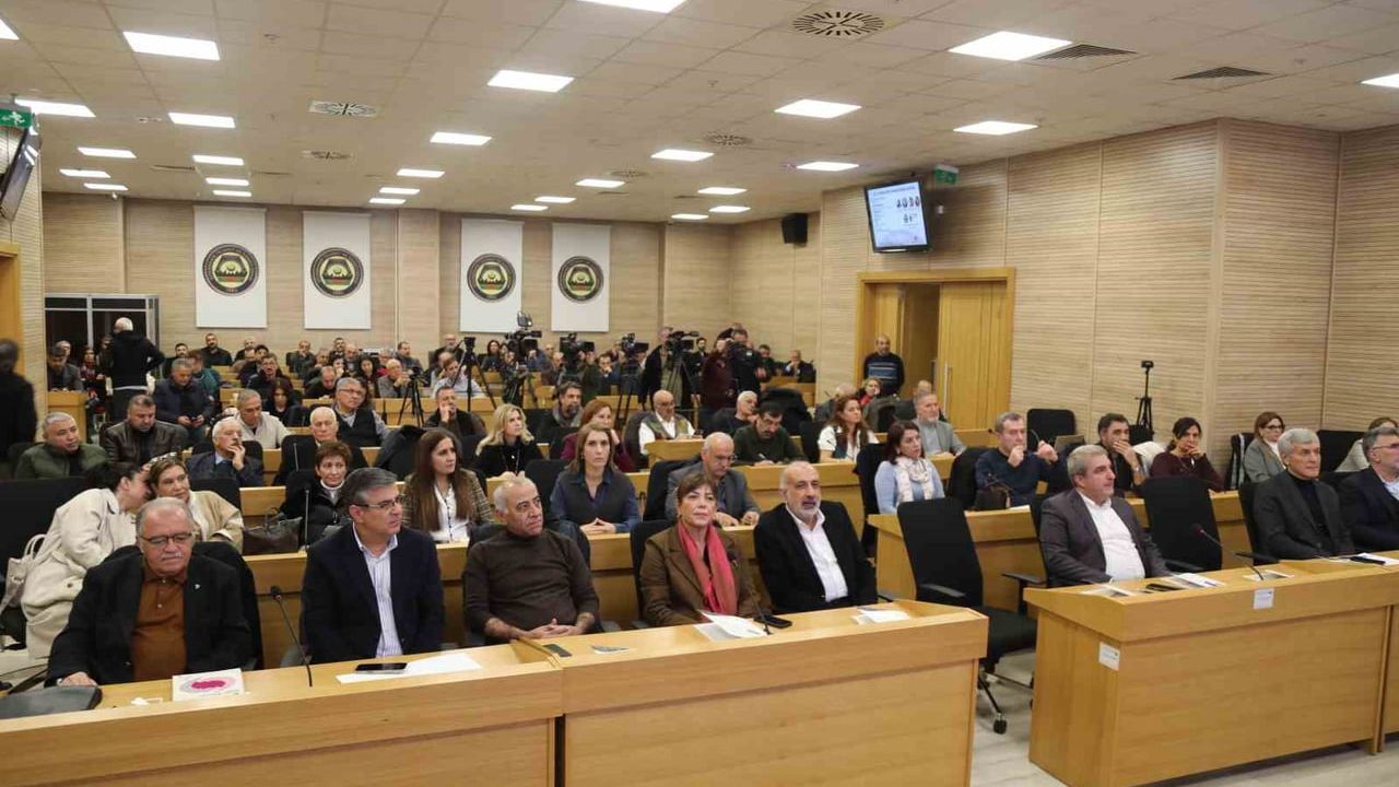 Diyarbakır'da Doğu Sorunu Üzerine Panel Gerçekleştirildi