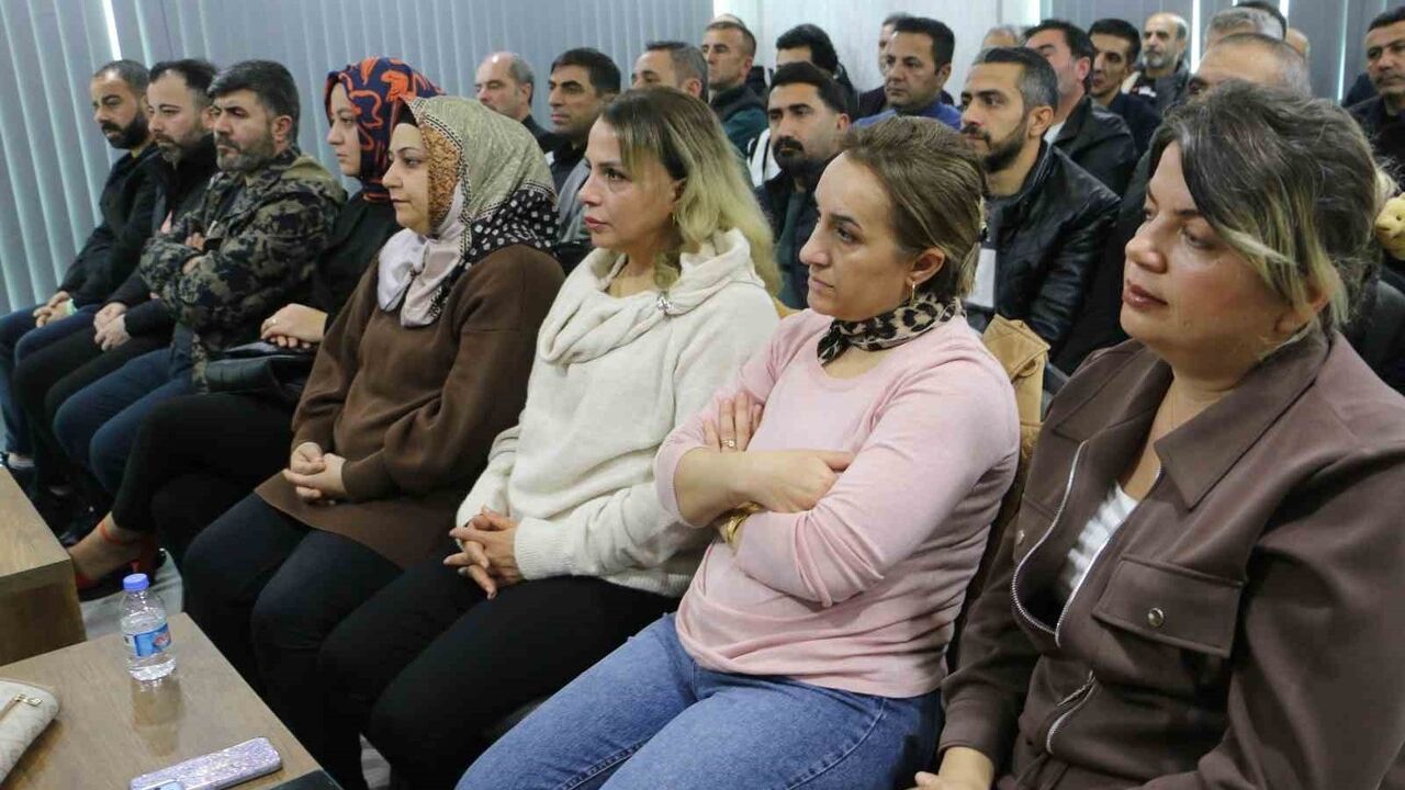 Diyarbakır'da HAK-İŞ ve Öz Sağlık İş Toplantısı