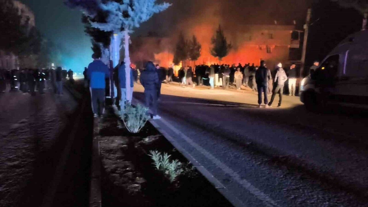 Diyarbakır'da Hırdavat Dükkanında Yangın