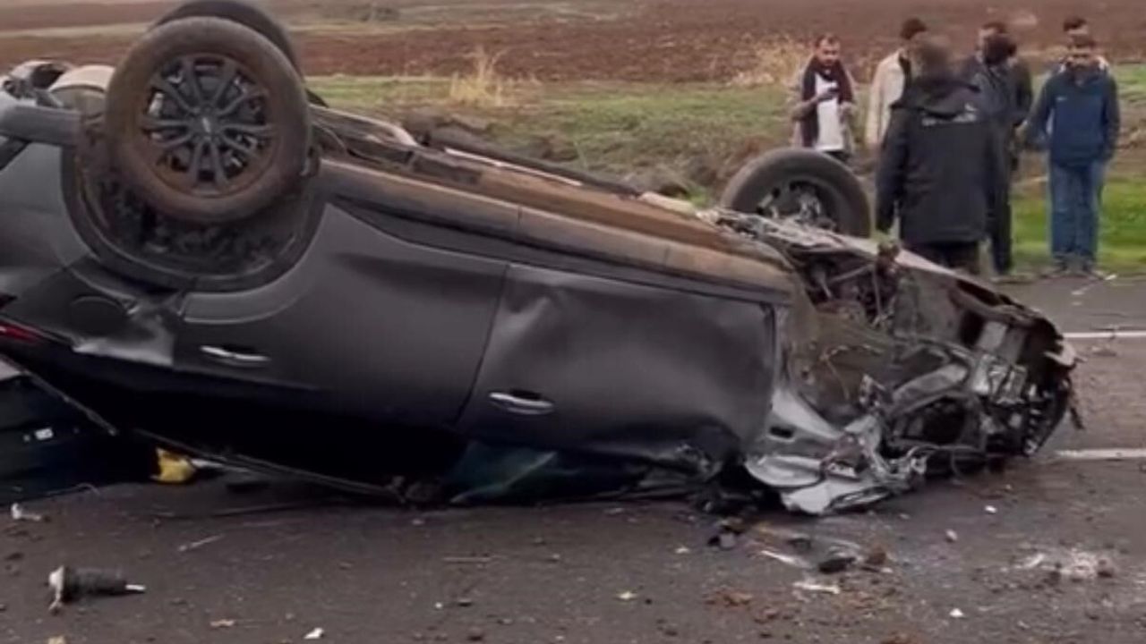 Diyarbakır'da Takla Atan Otomobilde Bir Kişi Yaralandı