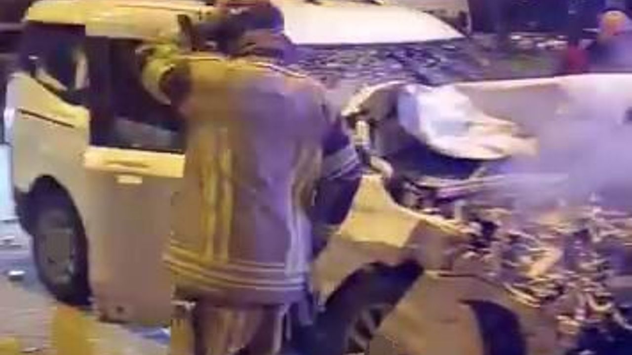 Diyarbakır'da Trafik Kazası: 3 Yaralı