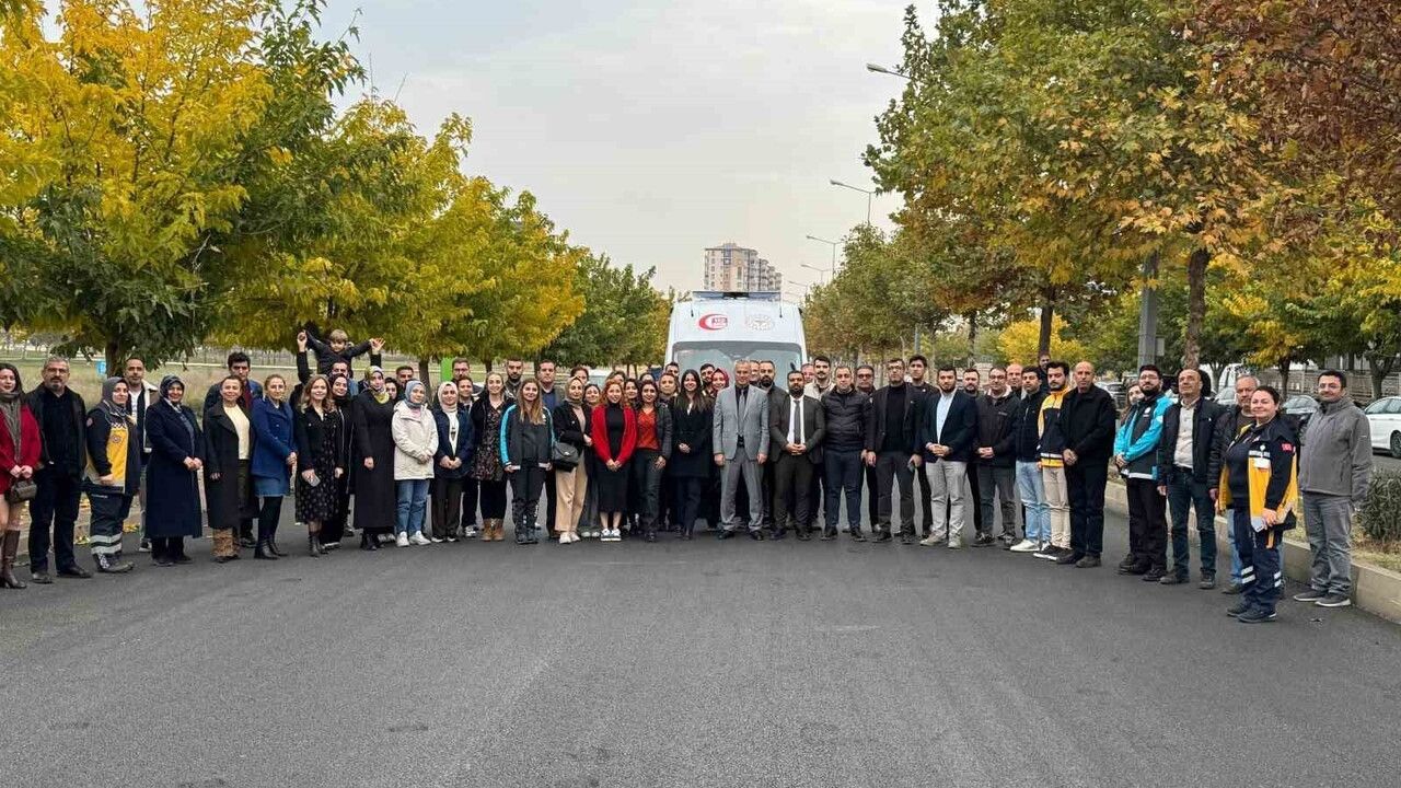 Diyarbakır'da Trafikte Fermuar Sistemi Eğitimi
