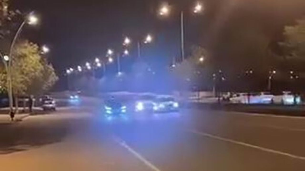 Diyarbakır'da Zincirleme Kaza Anı Kamera ile Kaydedildi