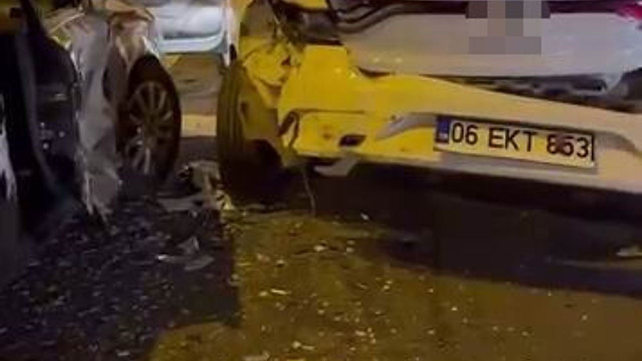 Diyarbakır'da Zincirleme Trafik Kazası: 3 Yaralı