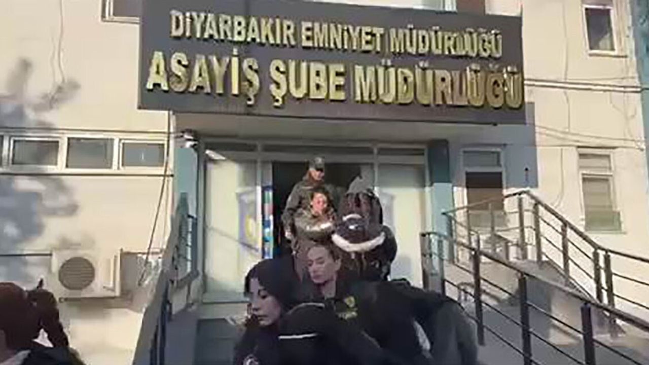 Diyarbakır Merkezli Fuhuş Operasyonu: 25 Tutuklama