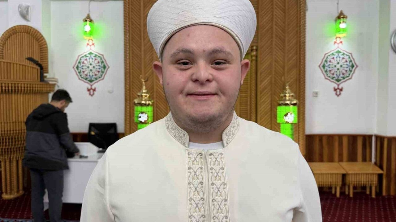 Down Sendromlu Fırat'ın Vaazı Sosyal Medyada Büyük İlgi Gördü