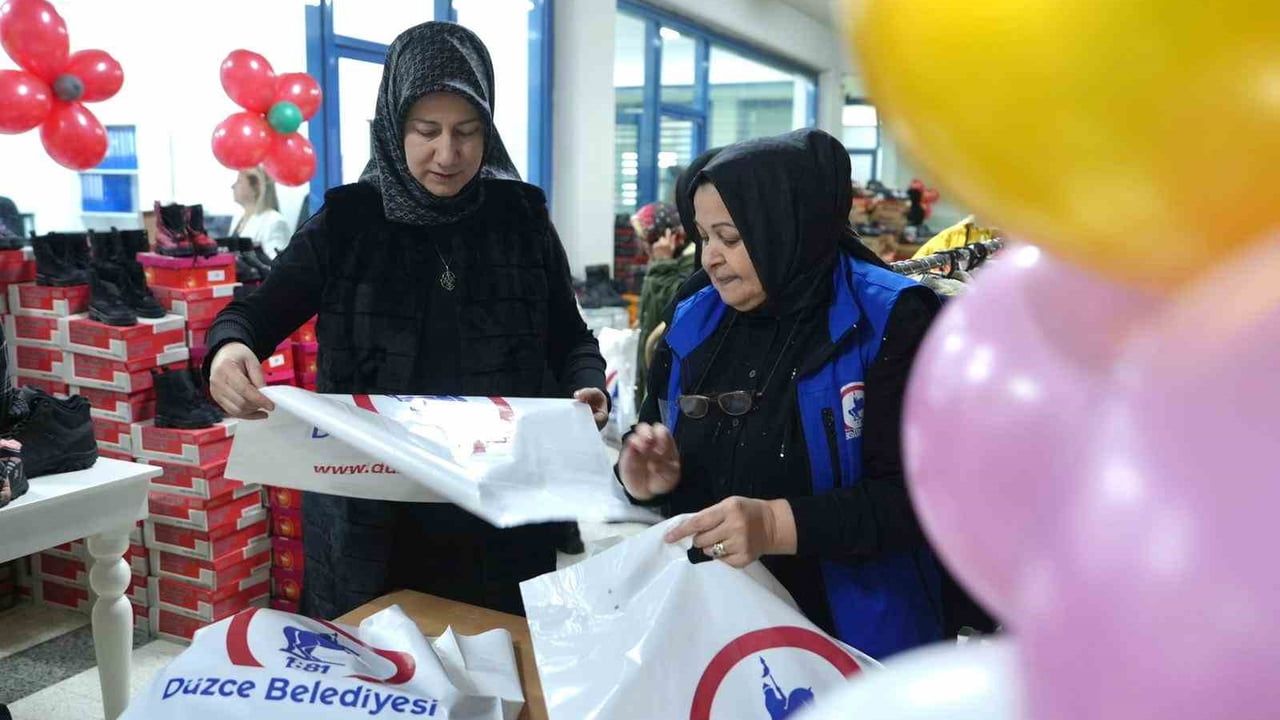 Düzce Belediyesi'nden 'Bir Bot, Bir Mont' Kampanyası