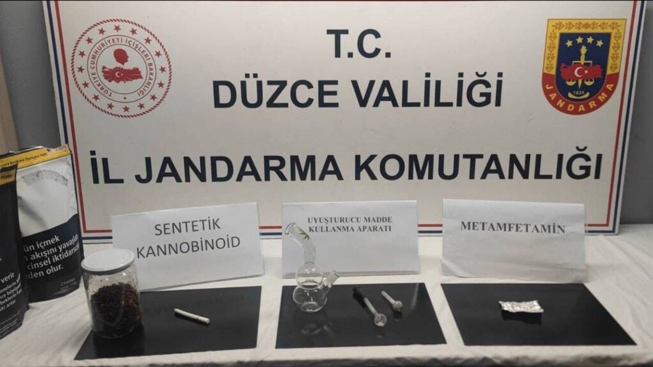 Düzce'de Jandarma Operasyonu: Uyuşturucu Yakalandı