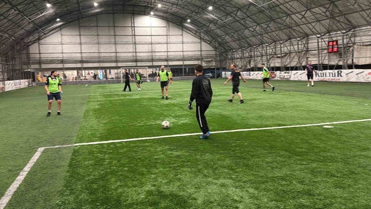 Düzce'de Üniversite Öğrencisinin Kaleci Girişimi