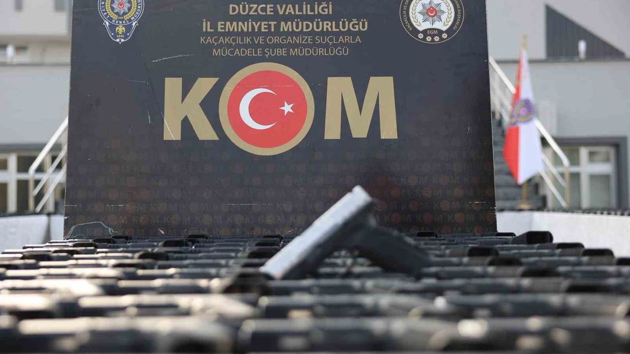 Düzce'de Yeni Yıl Öncesi Kaçak Alkol Operasyonu