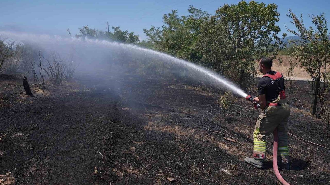 Düzce İtfaiyesi 2025 Yılında 700 Yangına Müdahale Etti