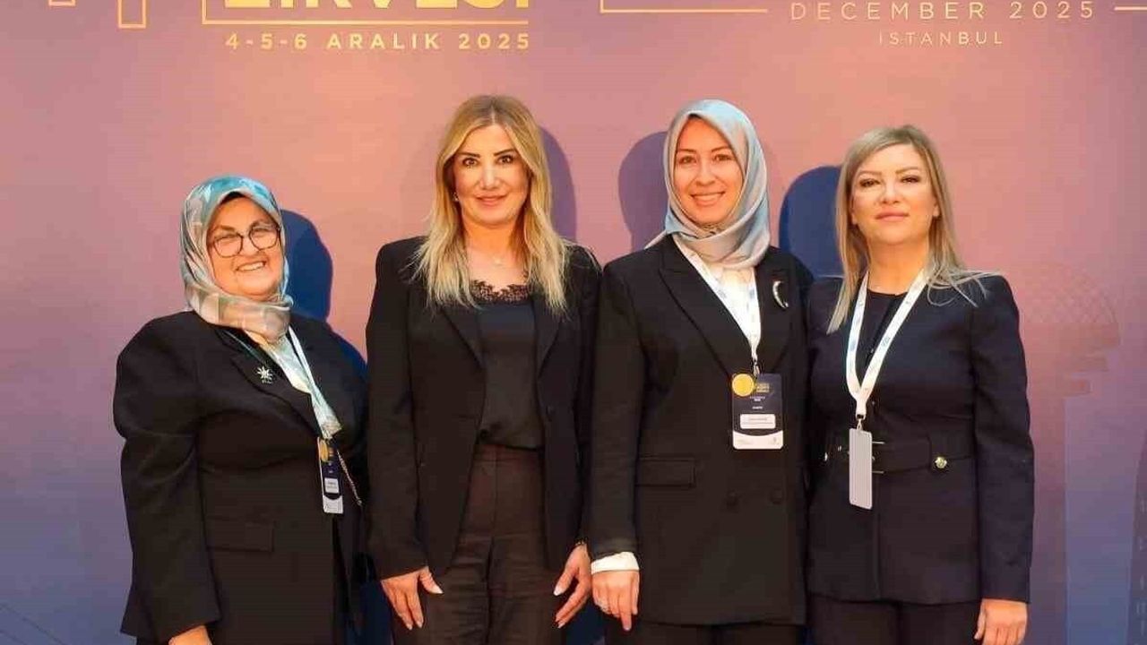 Düzce Kadın Meclis Üyeleri Uluslararası Zirveye Katıldı