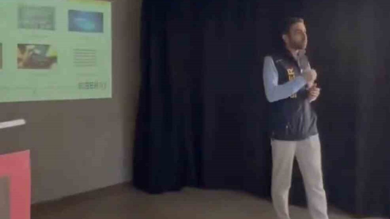 Eceabat'ta Emniyet Ekiplerinden Öğrencilere Bilgilendirme