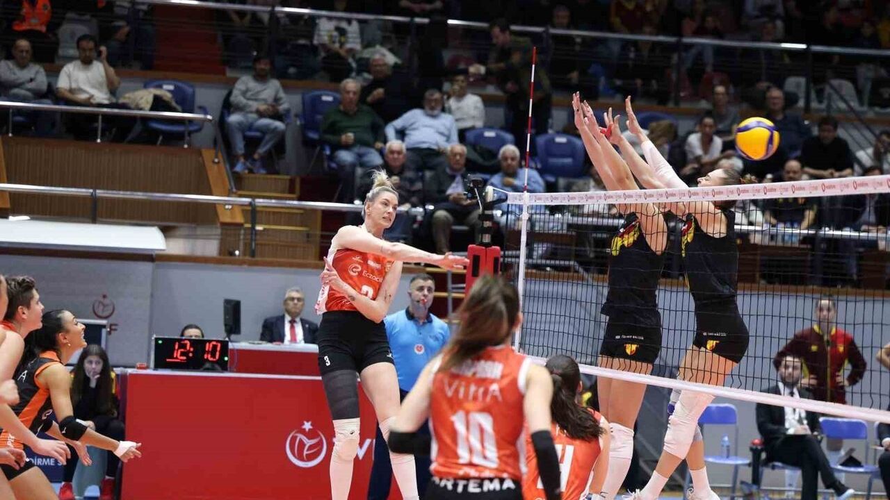 Eczacıbaşı Dynavit Göztepe'yi Mağlup Etti