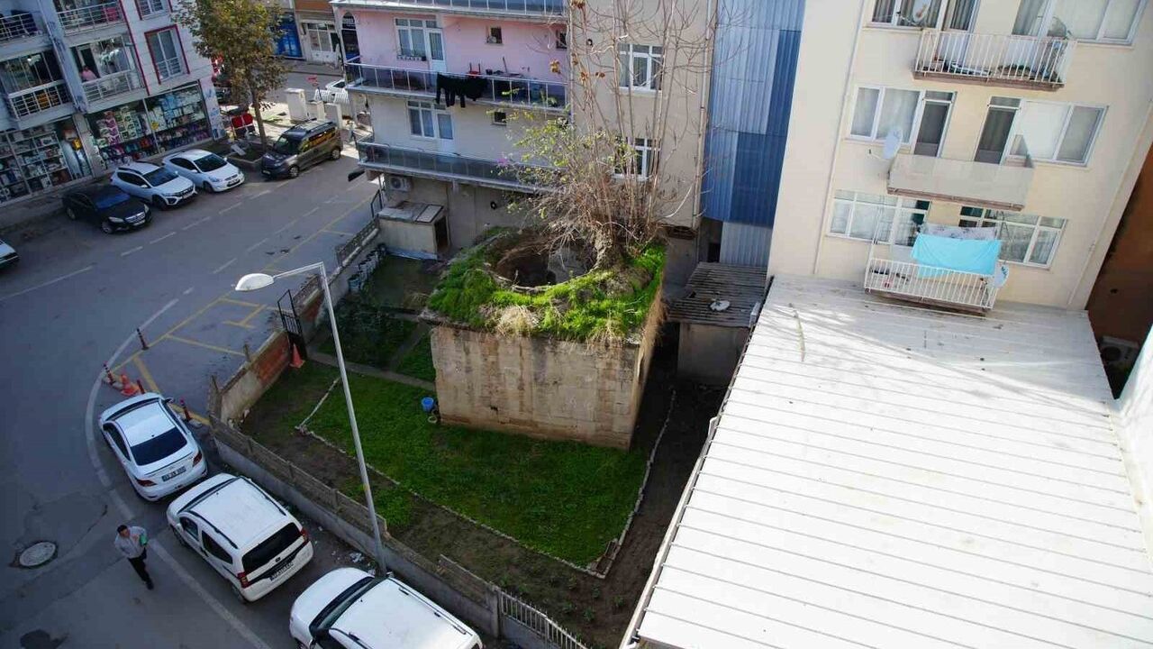 Edirne'de Kesik Baş Baba Türbesi Restore Edilmeyi Bekliyor