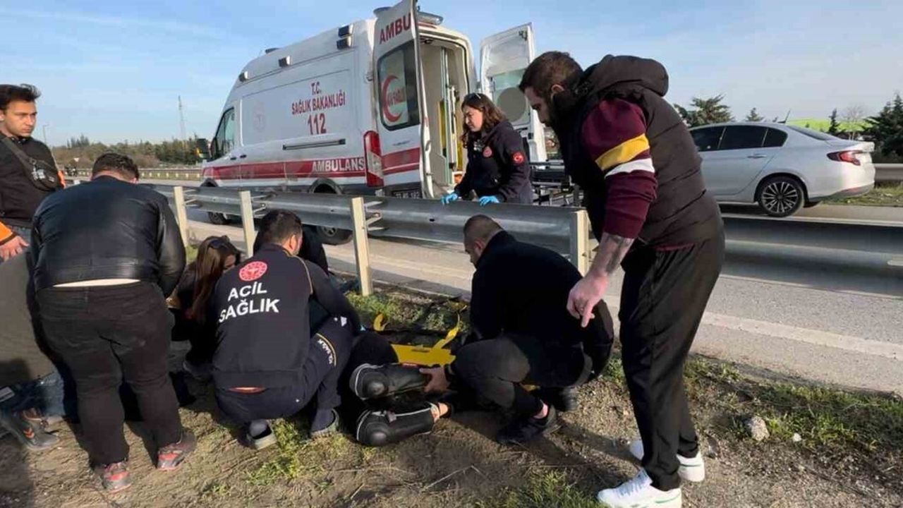 Edirne'de Motosiklet Kazası: Üniversite Öğrencisi Ağır Yaralandı