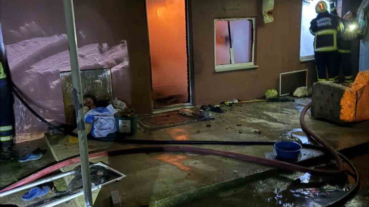 Edirne'de Yaşlı Kadının Evi Yangında Zarar Gördü