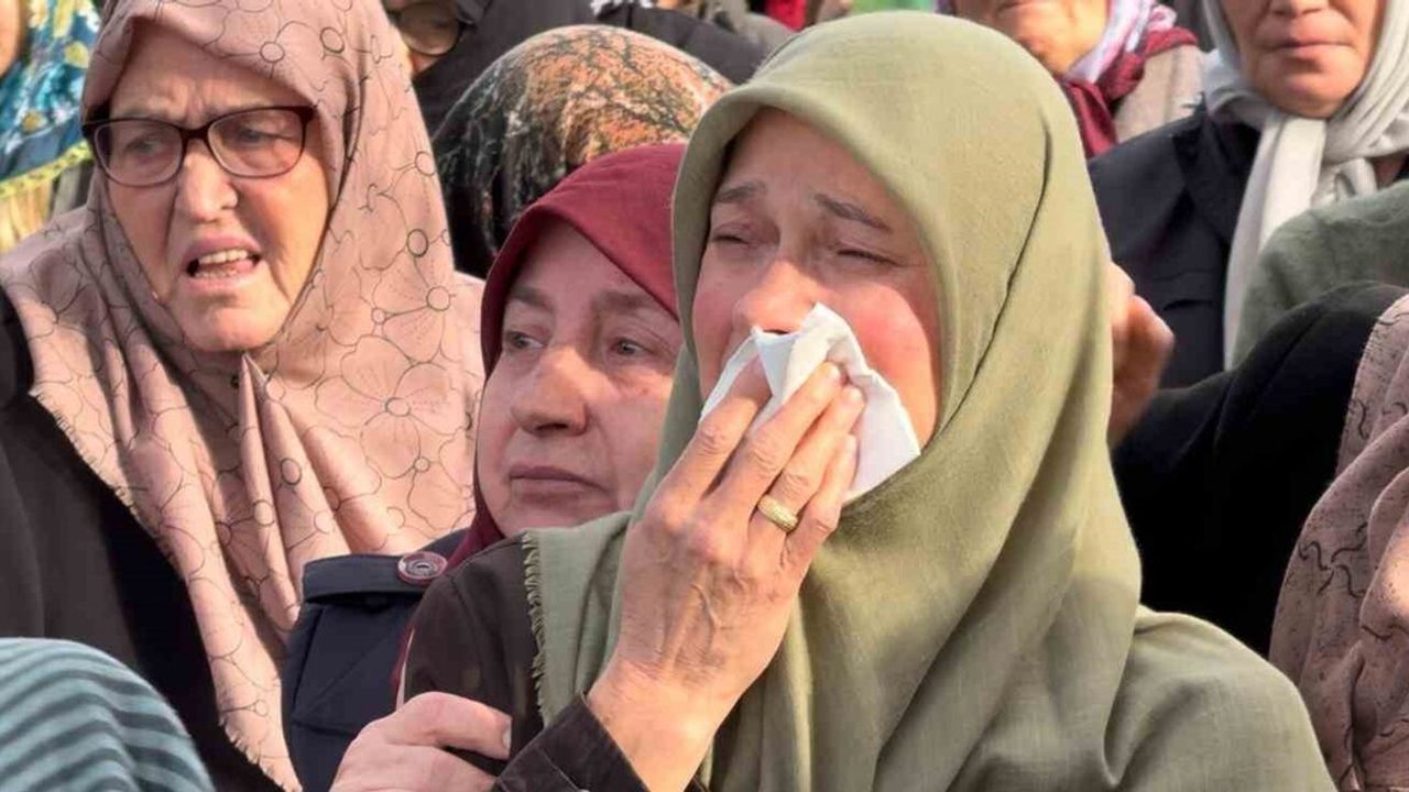 Edirne'de Yüksekten Düşen Avukat Selda Özkan Son Yolculuğuna Uğurlandı