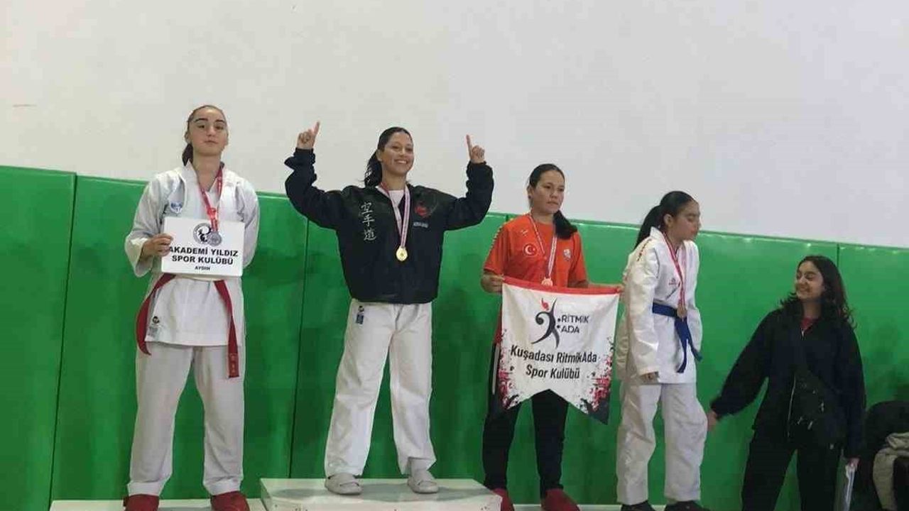 Efeler Sporcularından Karate Şampiyonasında İki Madalya