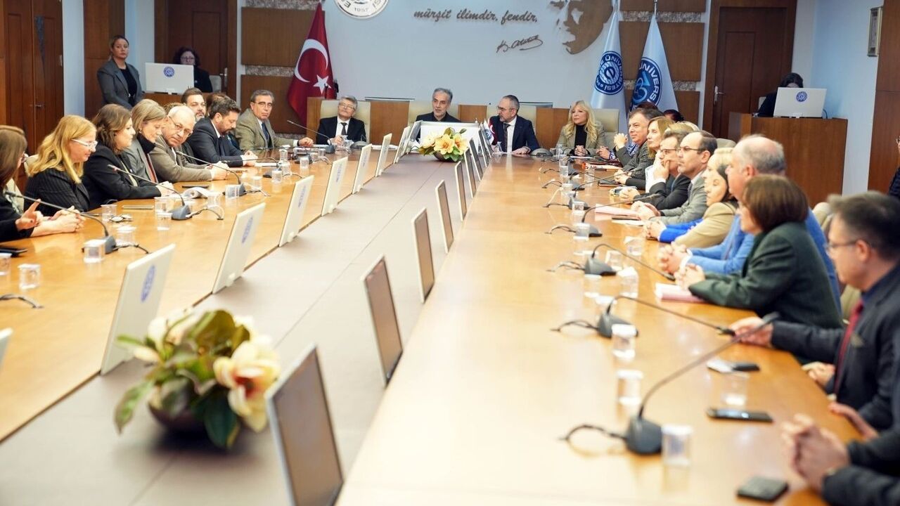 Ege Üniversitesi Rektörü Prof. Dr. Musa Alcı'dan Birlik ve Beraberlik Mesajı