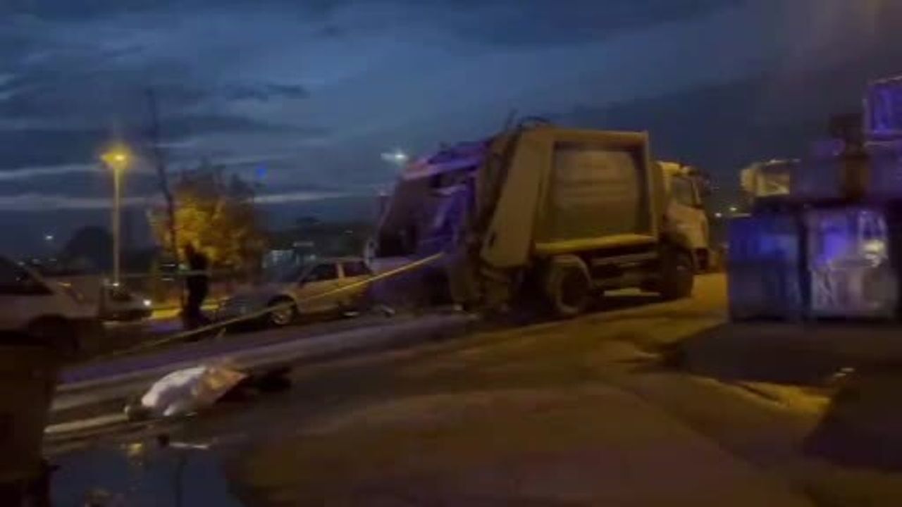 Elazığ'da Çöp Kamyonunun Altında Kalan İşçi Hayatını Kaybetti