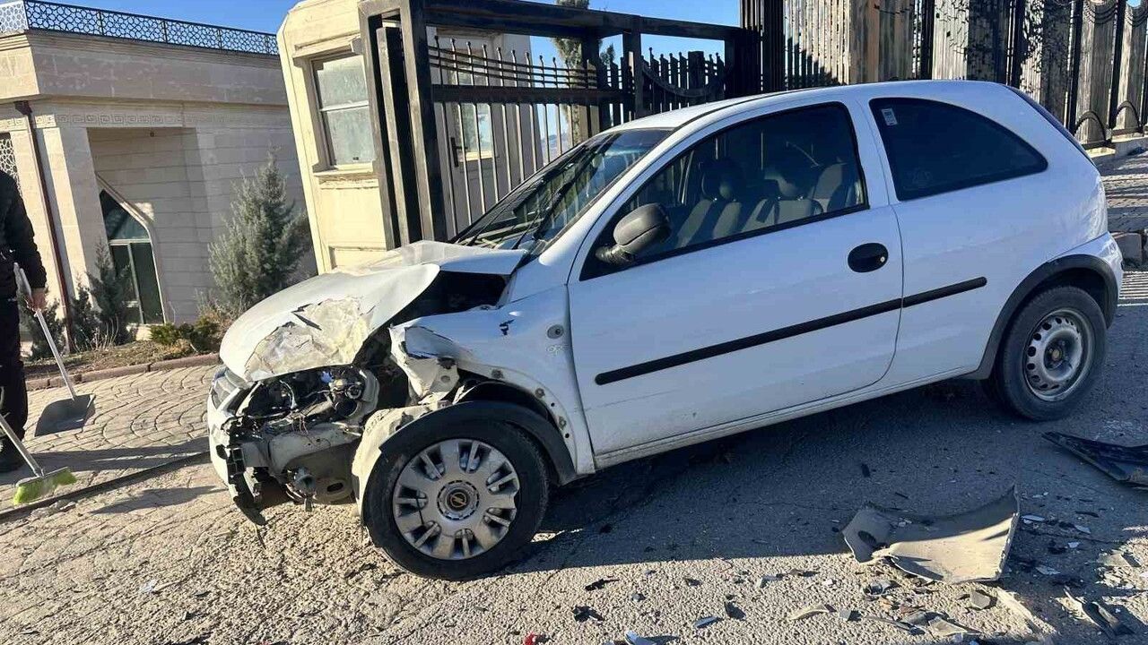 Elazığ'da Trafik Kazası: 1 Yaralı