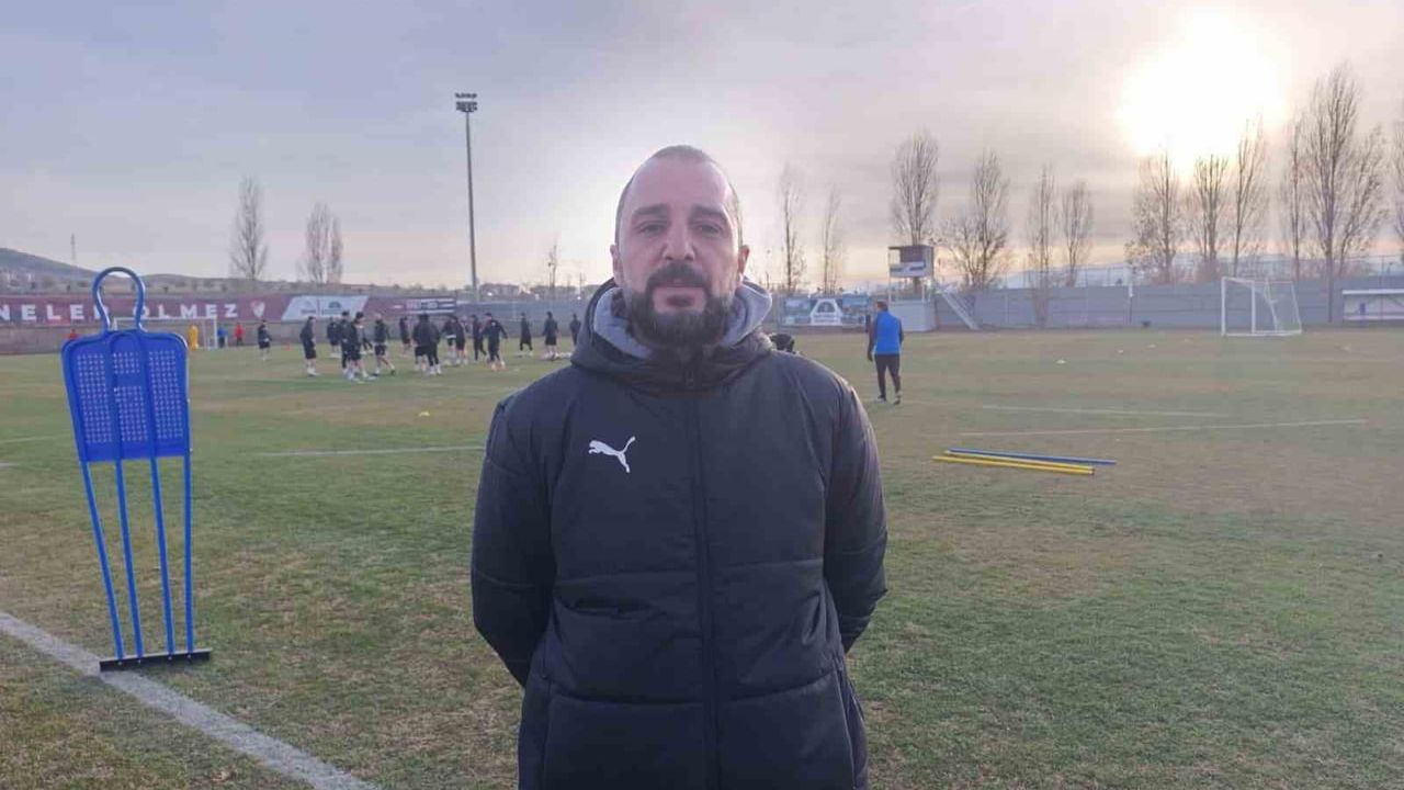 Elazığspor Teknik Direktörü Adem Çağlayan, Kaçırılan Gollere Dikkat Çekti