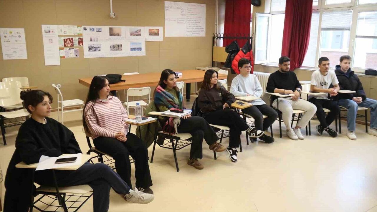 Engelleri Kaldıran Yükseköğretim Kurumu: Anadolu Üniversitesi