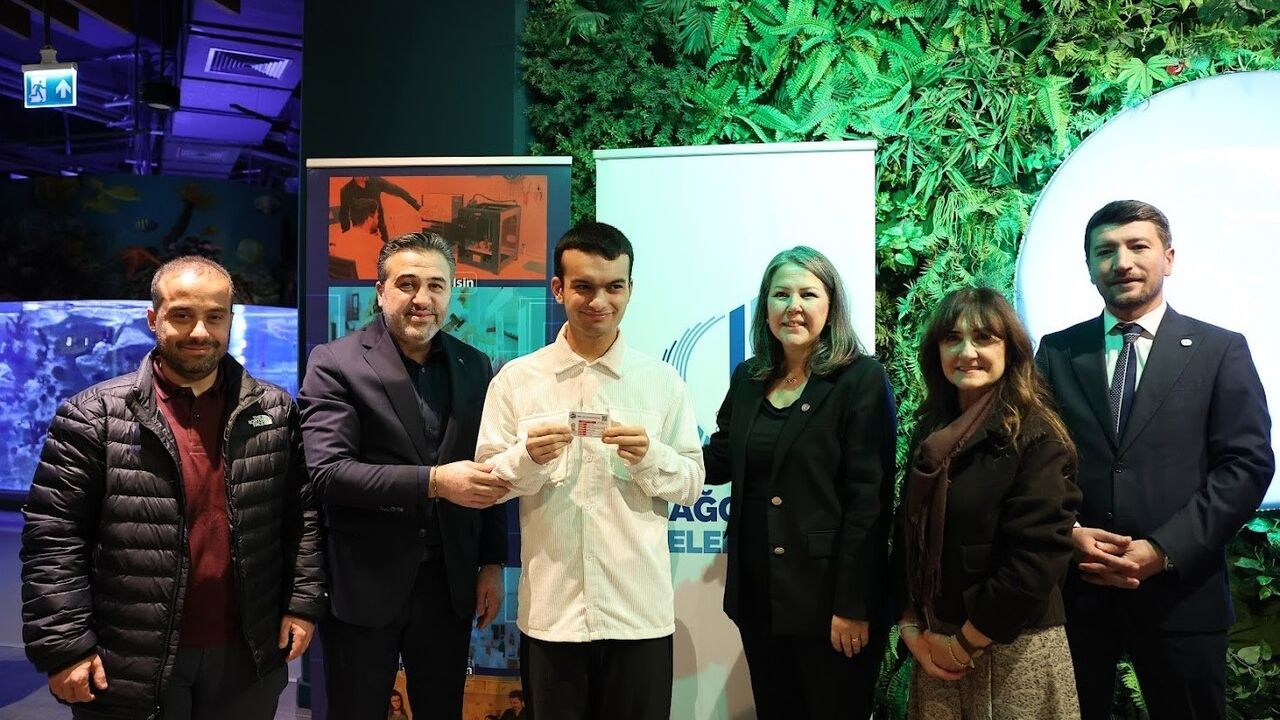 Engelliler Su Altında Dalış ile Yeteneklerini Sergiledi