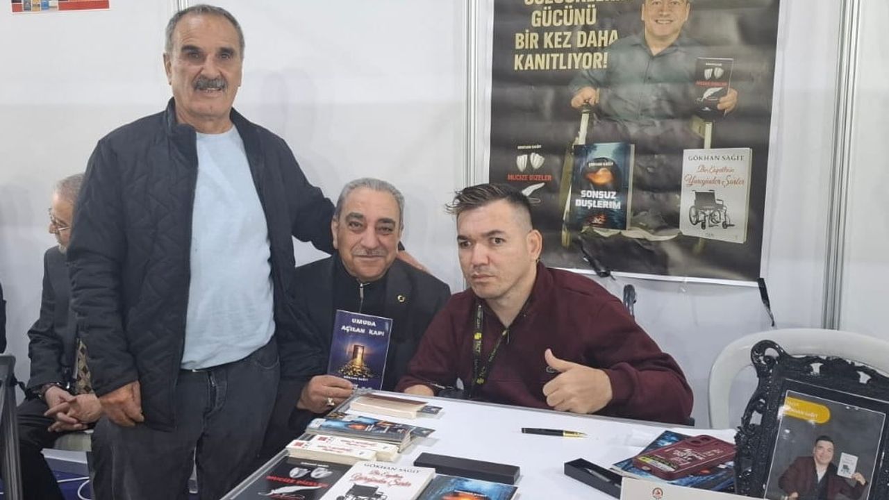 Engelsiz Yazar Gökhan Sağıt, okuyucularıyla buluştu