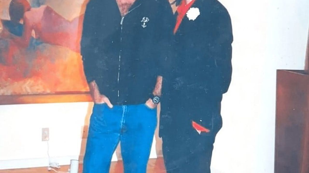 Epstein Belgelerinde Ünlü İsimlerin Fotoğrafları Ortaya Çıktı