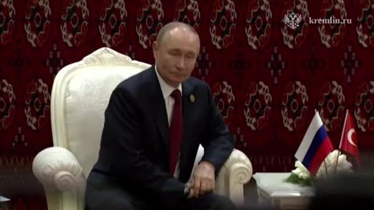 Erdoğan ve Putin Aşkabat'ta Görüşme Gerçekleştiriyor