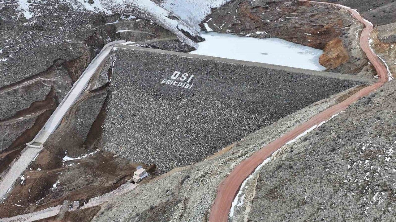 Erikdibi Göleti İnşaatında İlerleme